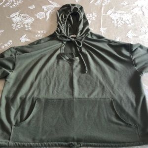 Green sweatshirt crop top